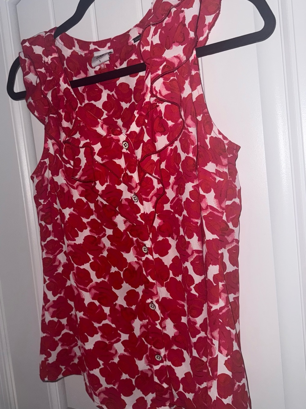 CAbi Rosy Top Size Small Red Pink Floral Ruffle Blouse Style 4350